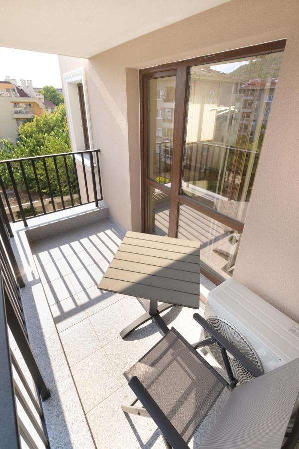 Etica Apartments Plovdiv Exteriör bild